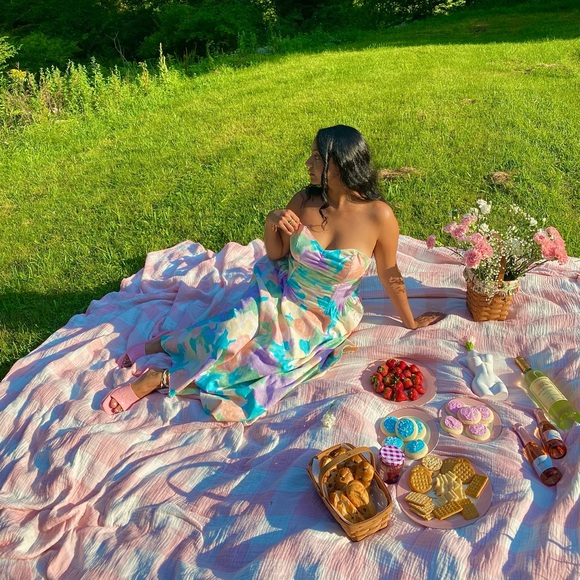 • MEET YOUR SELLER • - Picture 2 of 13